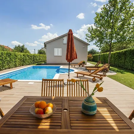 Villa Bilic Donji Proložac