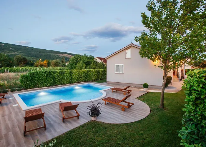 Bilić Villa *